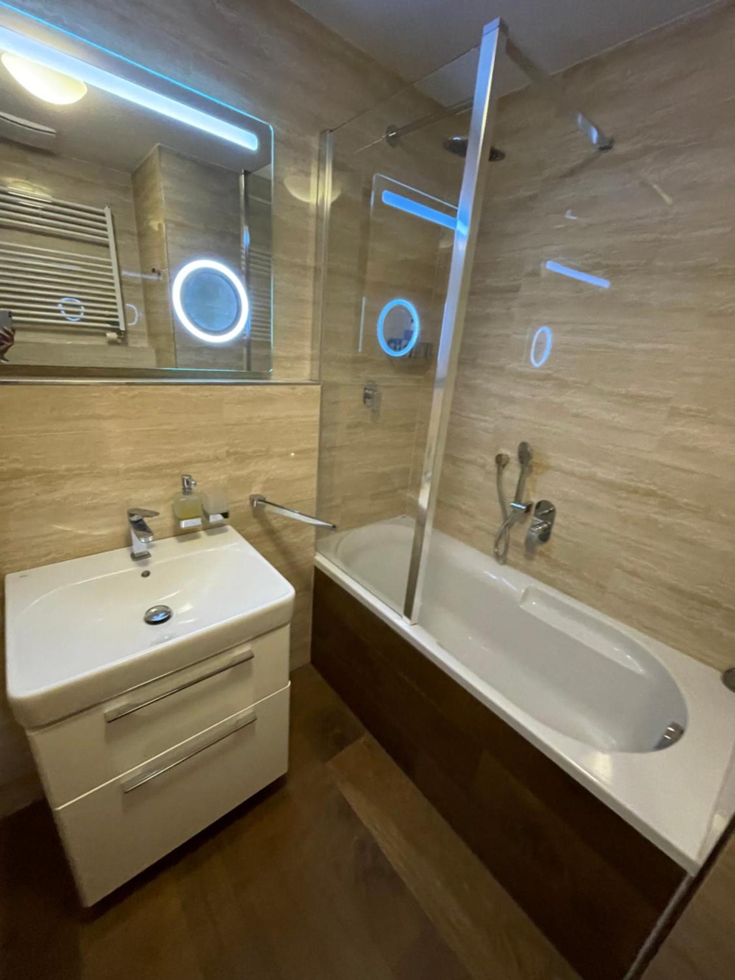 Spirit Harrachov Superior Wellness Apartments - Free Wellness, Wifi, Parking, Harrachov Card الغرفة الصورة